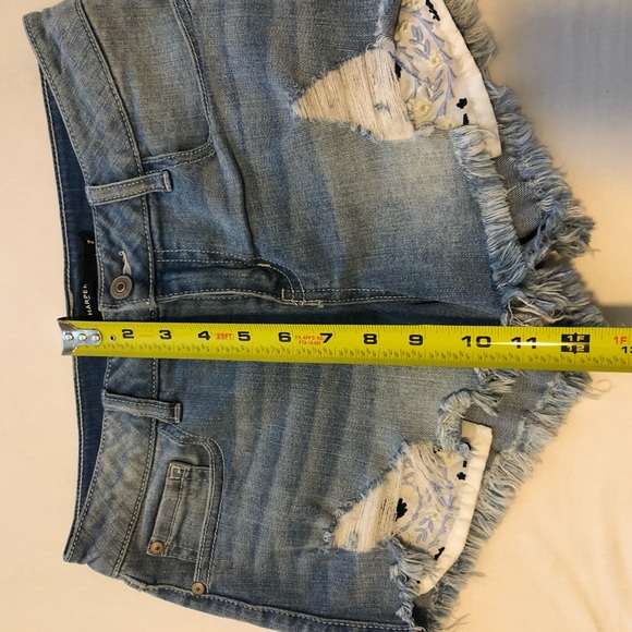 Cute Short - Picture 6 of 7